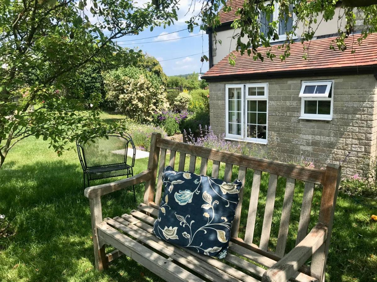 Charming Modernized Country Cottage Near Mere, Wiltshire Mere  Zewnętrze zdjęcie